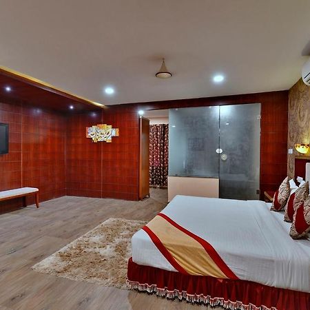 Hotel Silver Oak Bilaspur  Ngoại thất bức ảnh
