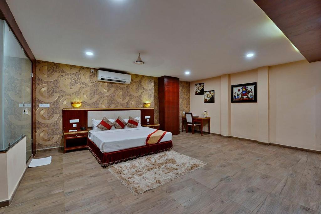 Hotel Silver Oak Bilaspur  Ngoại thất bức ảnh