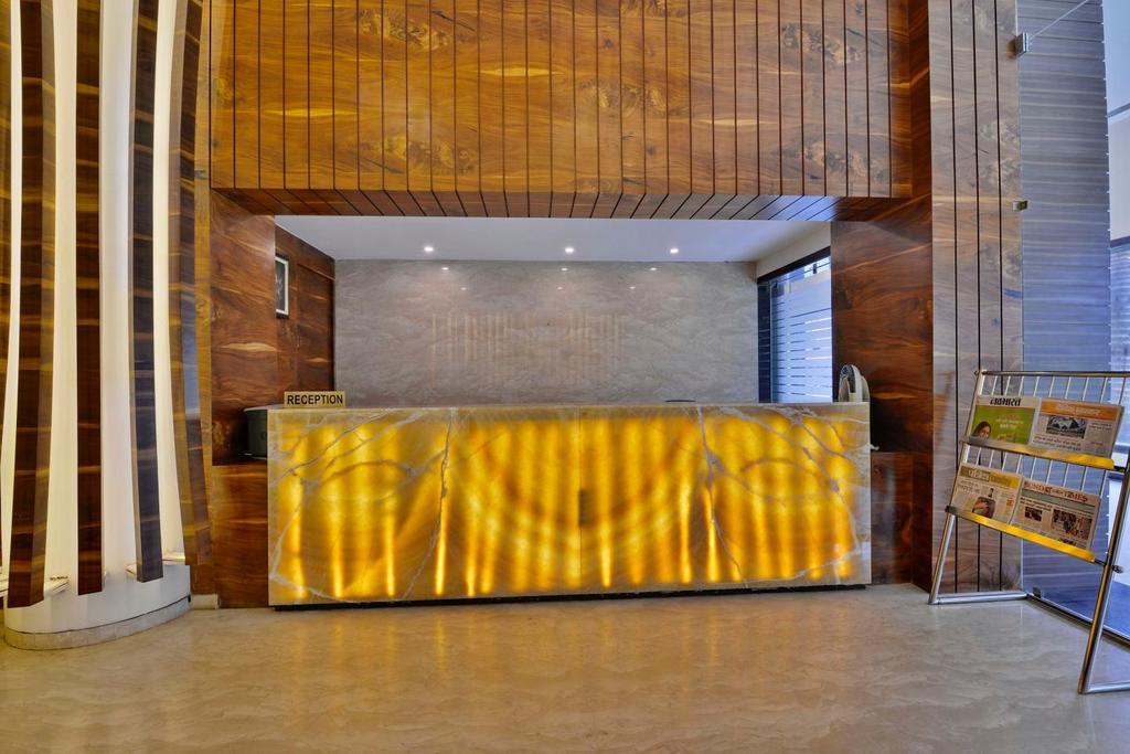 Hotel Silver Oak Bilaspur  Ngoại thất bức ảnh