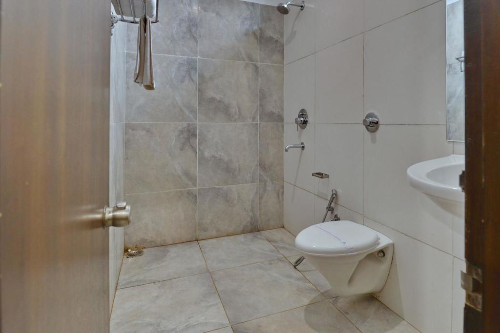 Hotel Silver Oak Bilaspur  Ngoại thất bức ảnh
