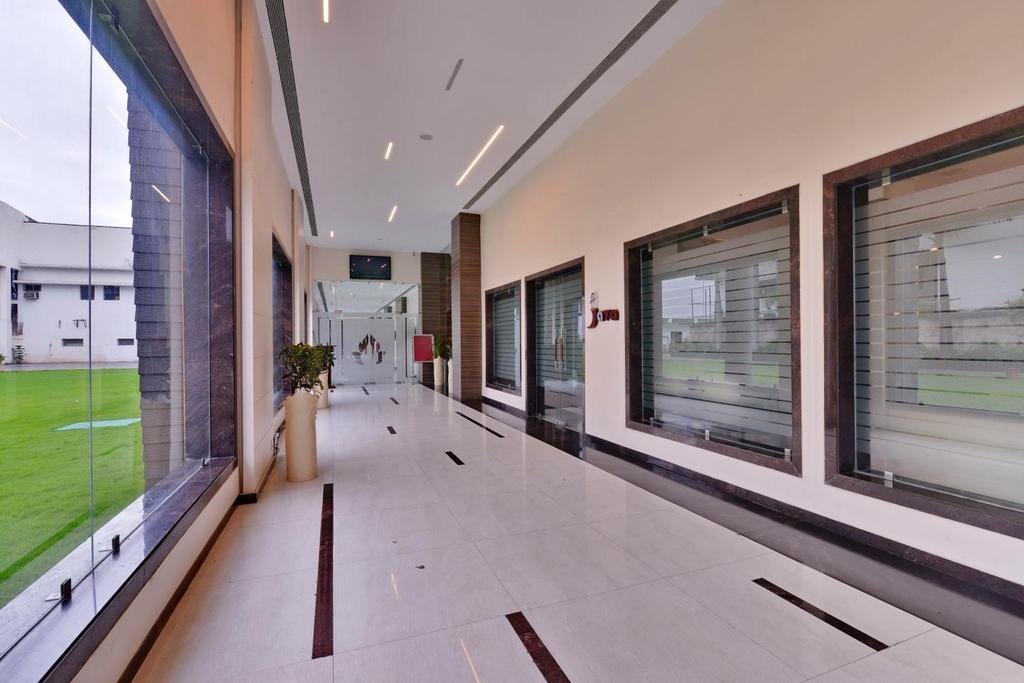 Hotel Silver Oak Bilaspur  Ngoại thất bức ảnh