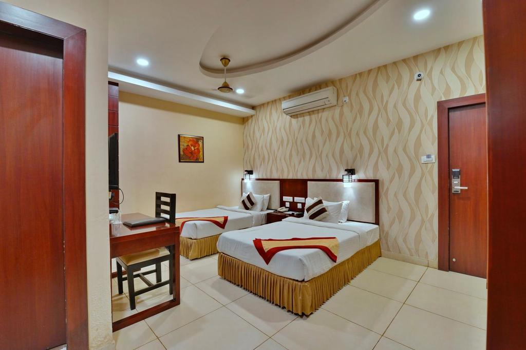 Hotel Silver Oak Bilaspur  Ngoại thất bức ảnh